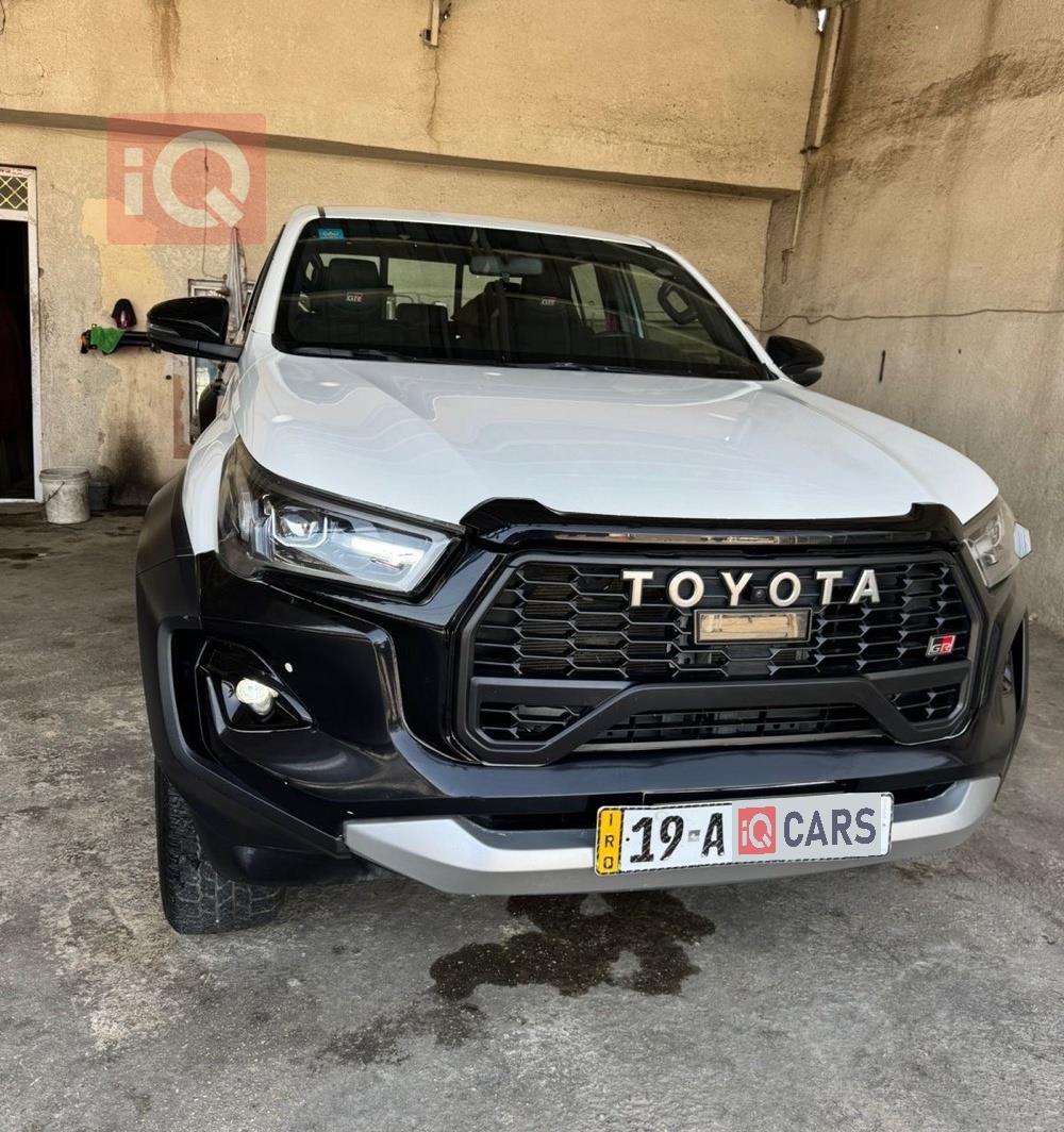 تويوتا هايلوكس